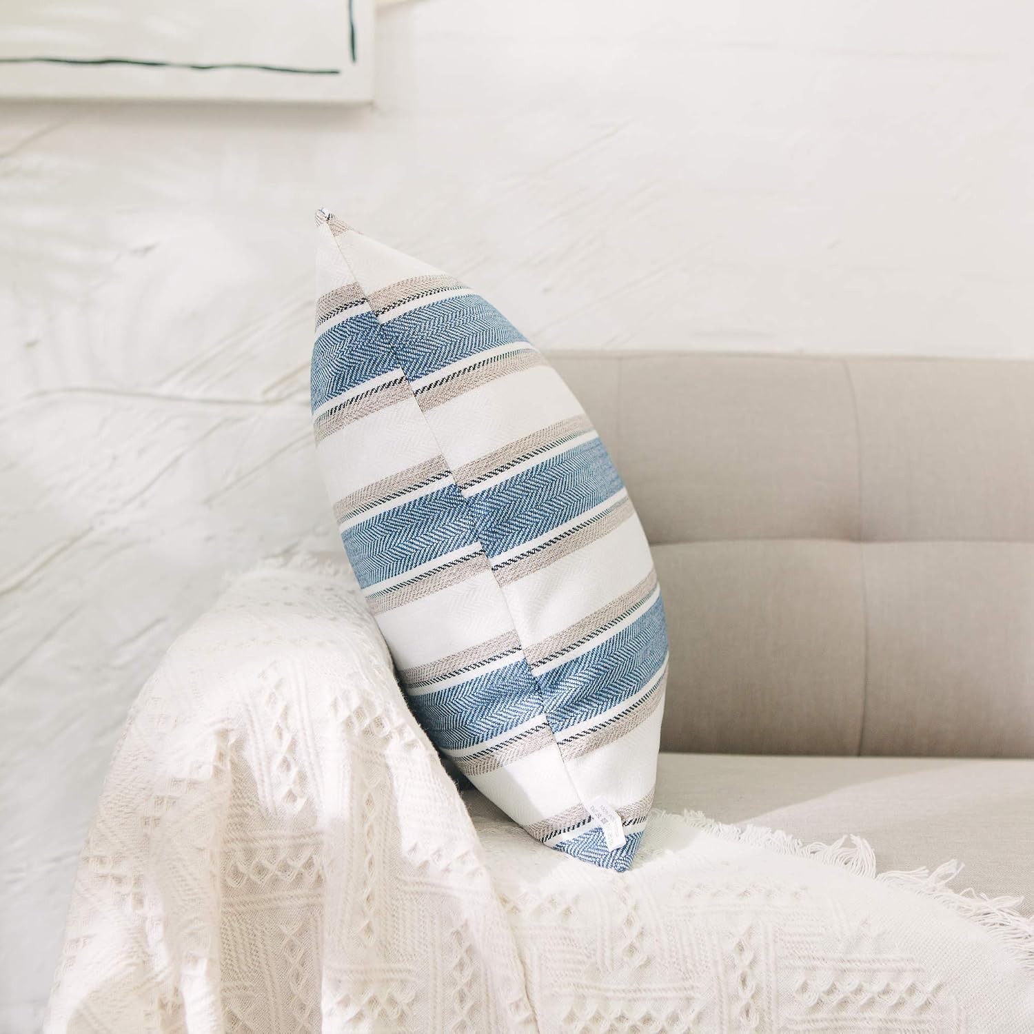 Striped Faux Linen Cushion Covers 55 cm (Pair): image 4