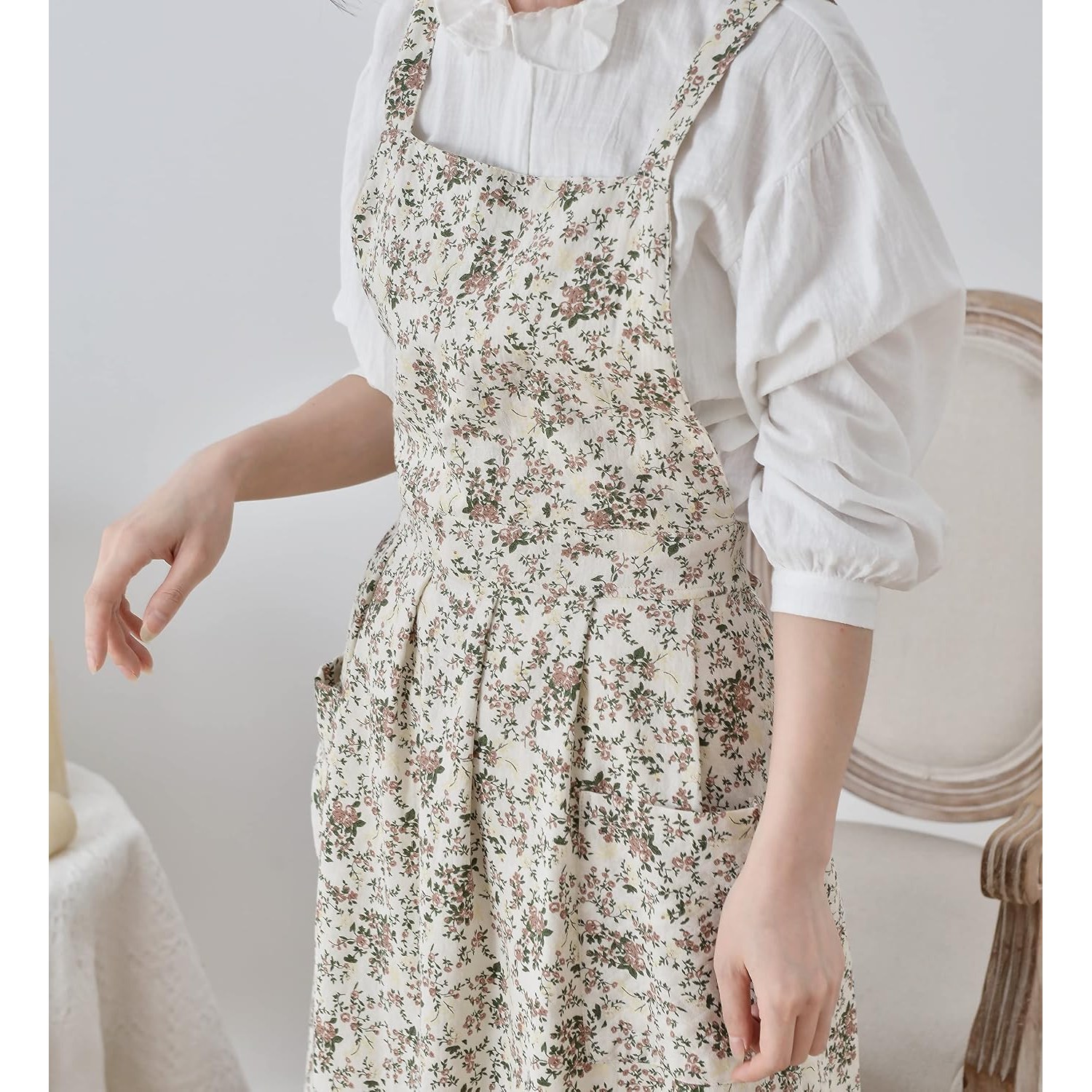 Japanese Style Cotton Linen Apron with Cross Back Straps, detail view